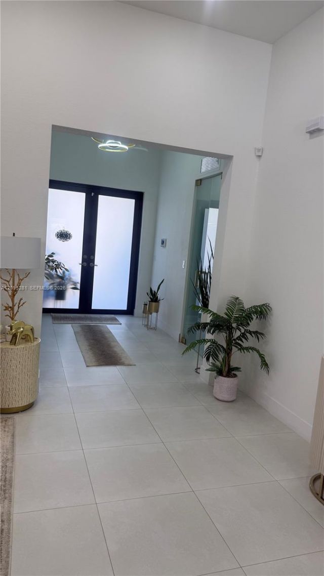 14422 SW 18th St , Miami, FL 33175 Photo