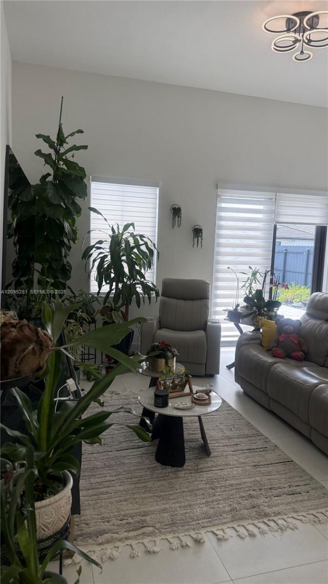 14422 SW 18th St , Miami, FL 33175 Photo