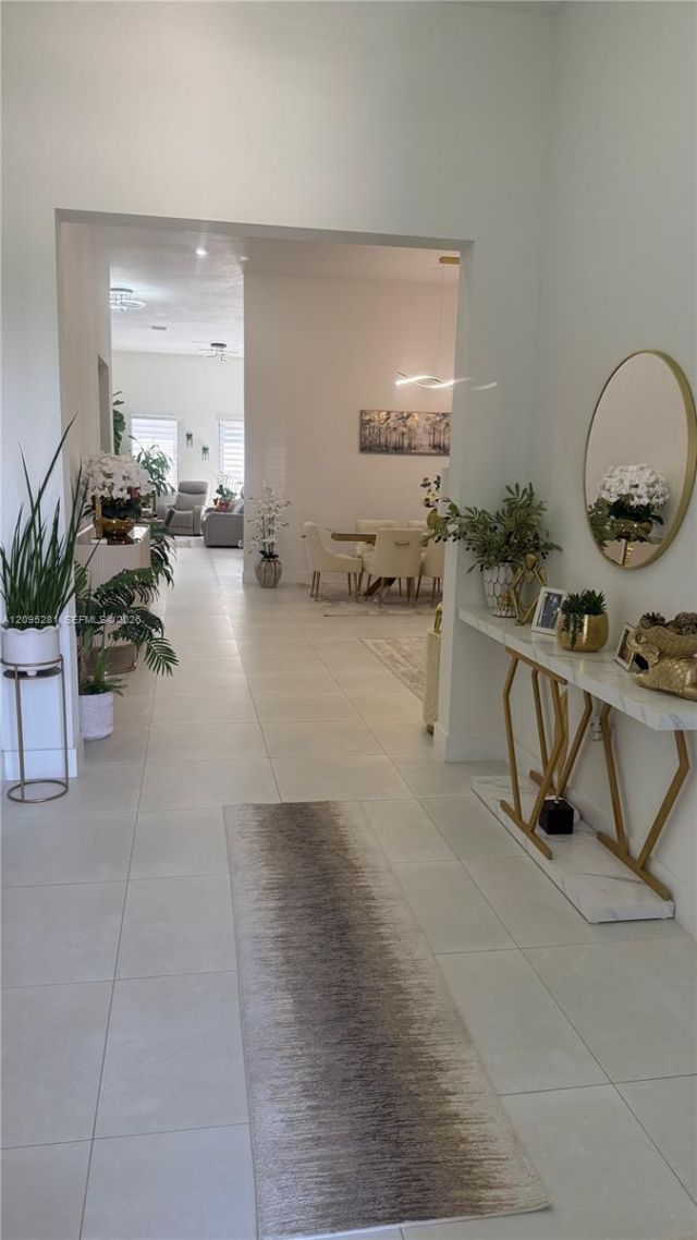 14422 SW 18th St , Miami, FL 33175 Photo