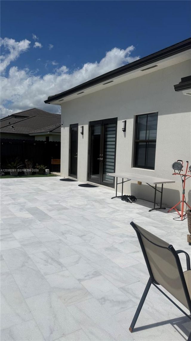 14422 SW 18th St , Miami, FL 33175 Photo