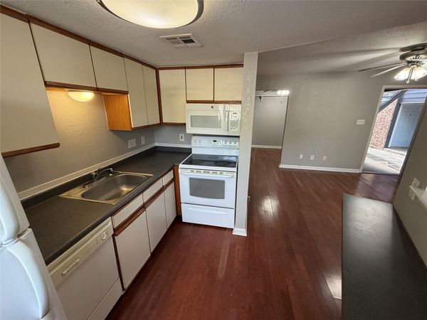2500 Burleson RD, Unit 209, Austin, TX 78741