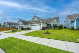 6205 Woodsedge Court photo 4