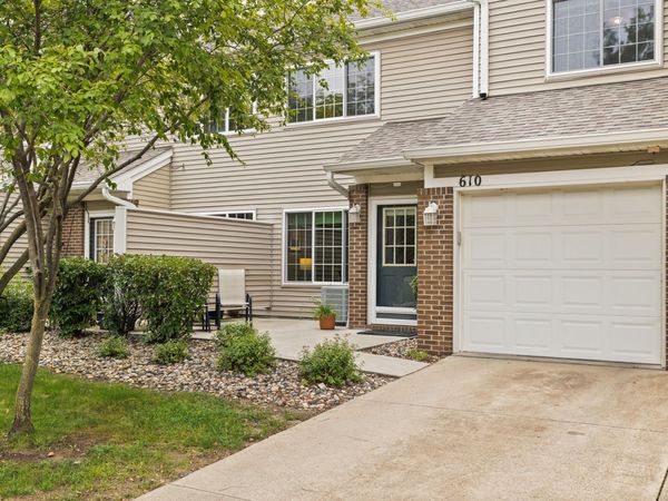 6855 Woodland Avenue, Unit 610, West Des Moines, IA 50266