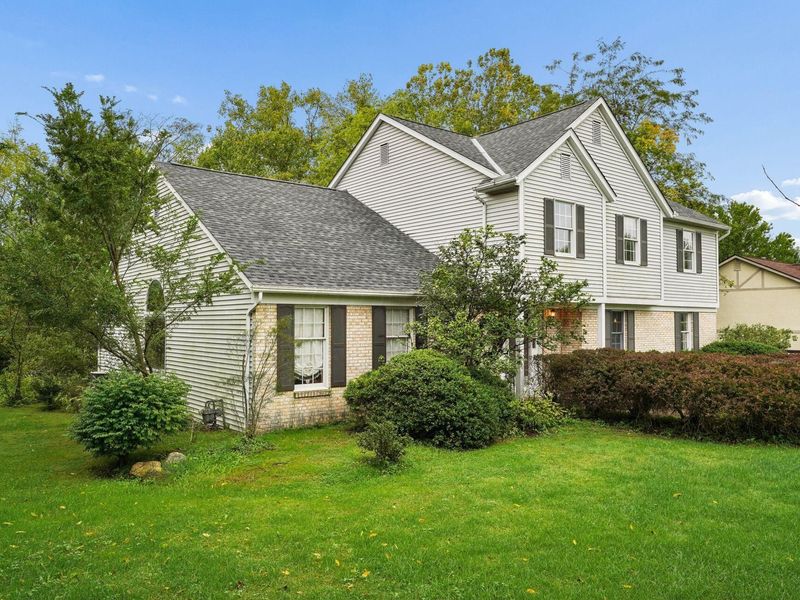 8029 Ashland Court NW, Canal Winchester, OH 43110 Photo 2