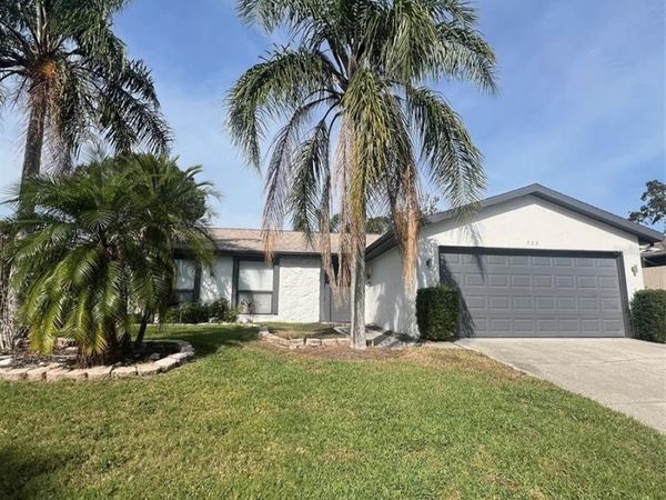 552 HAMMOCK DRIVE , PALM HARBOR, FL 34683