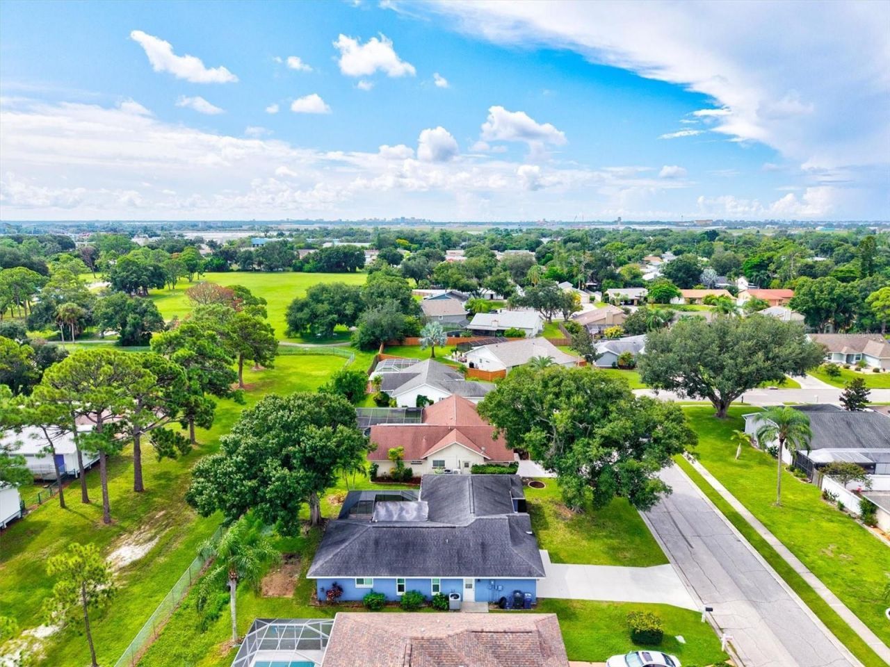 7129 Queen Palm Circle , Sarasota, FL 34243 Photo