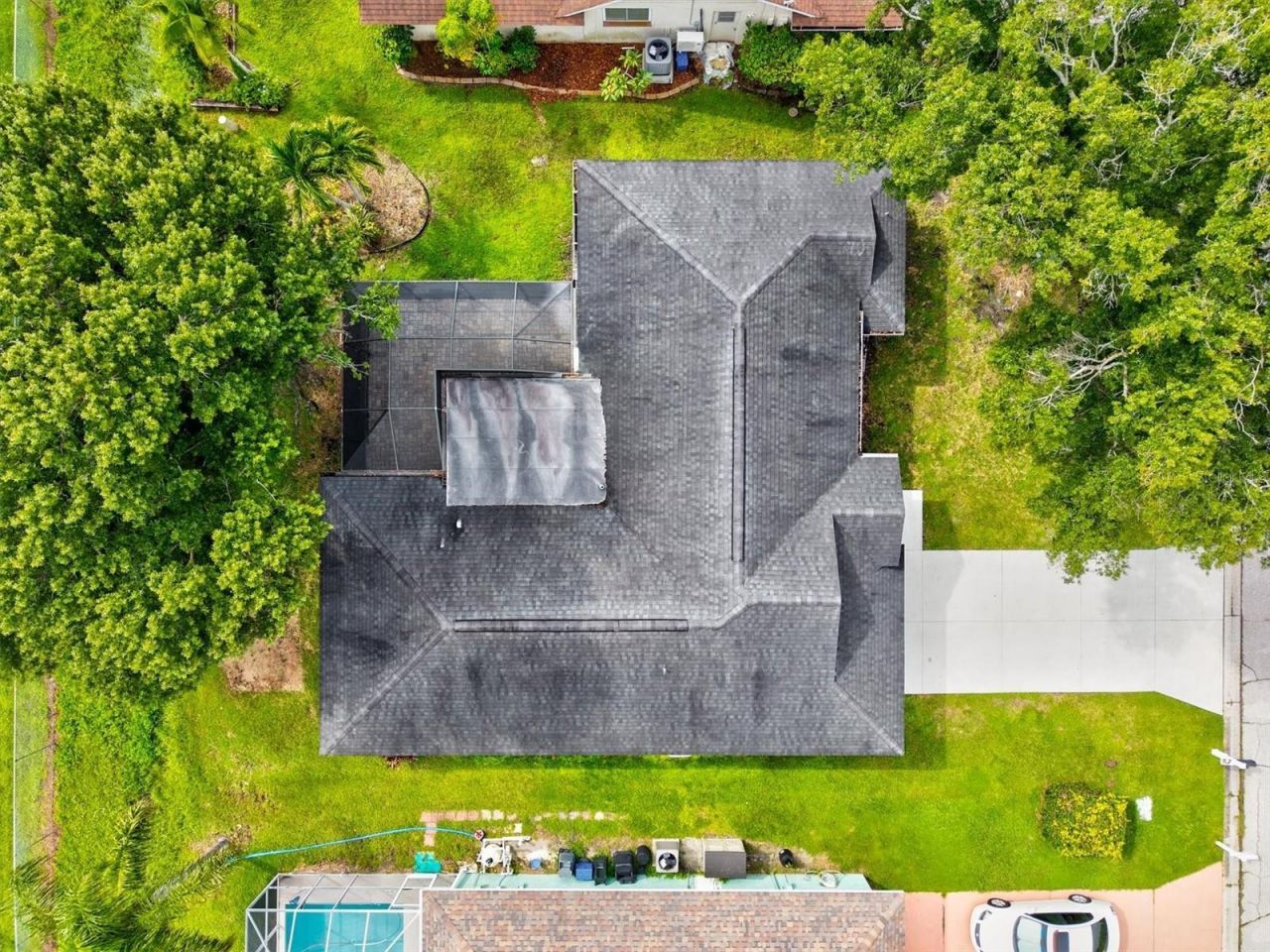 7129 Queen Palm Circle , Sarasota, FL 34243 Photo