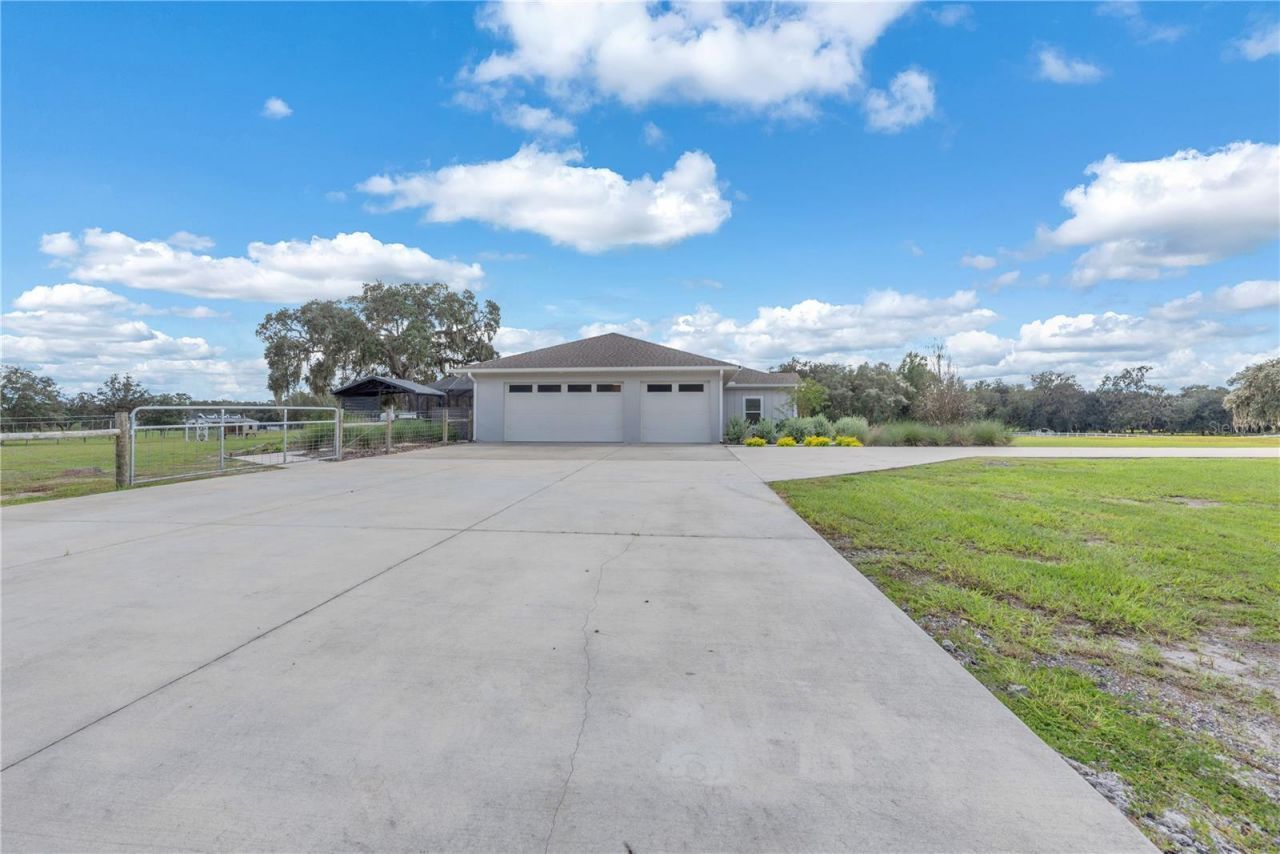 8631 SW 70th Terrace, Bushnell, FL 33513 Photo