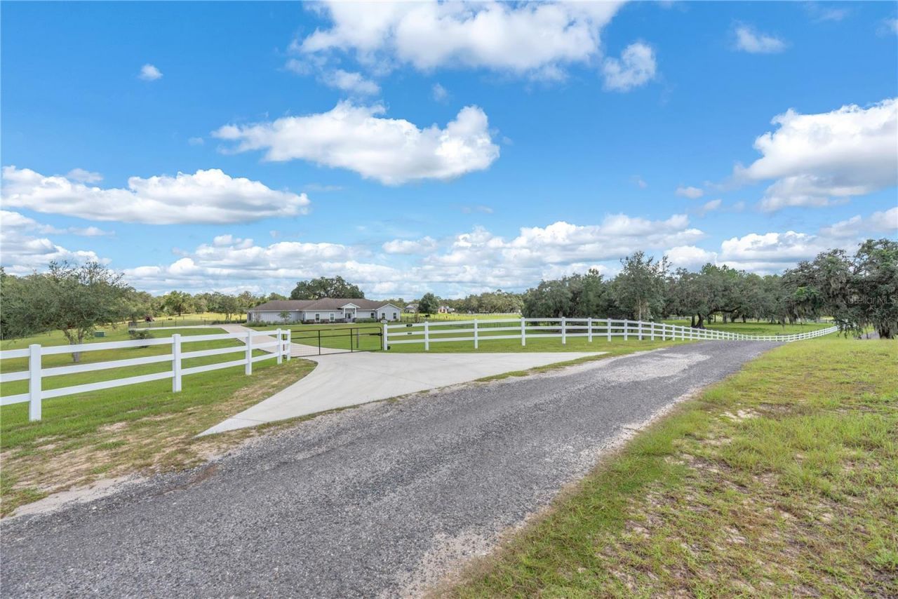 8631 SW 70th Terrace, Bushnell, FL 33513 Photo