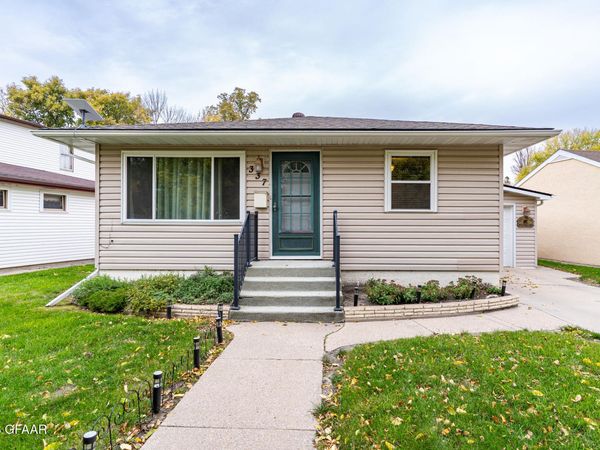 337 HURLBUT Street , Crookston, MN 56716