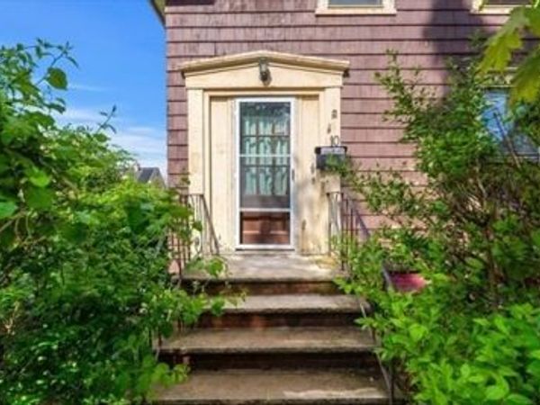 10 Pinkham St, Lynn, MA 01902