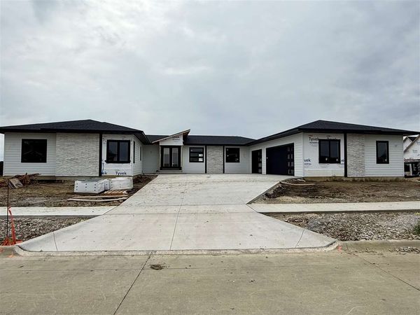 261 NW Howard Avenue, Swisher, IA 52338