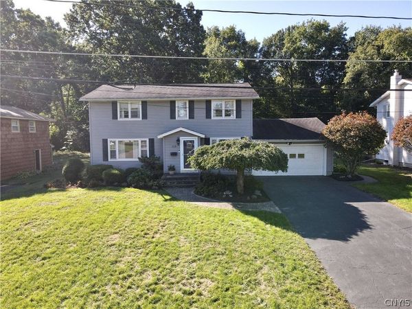 115 Standish Drive, Syracuse, NY 13212