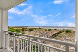 1126 Ocean Boulevard photo 4