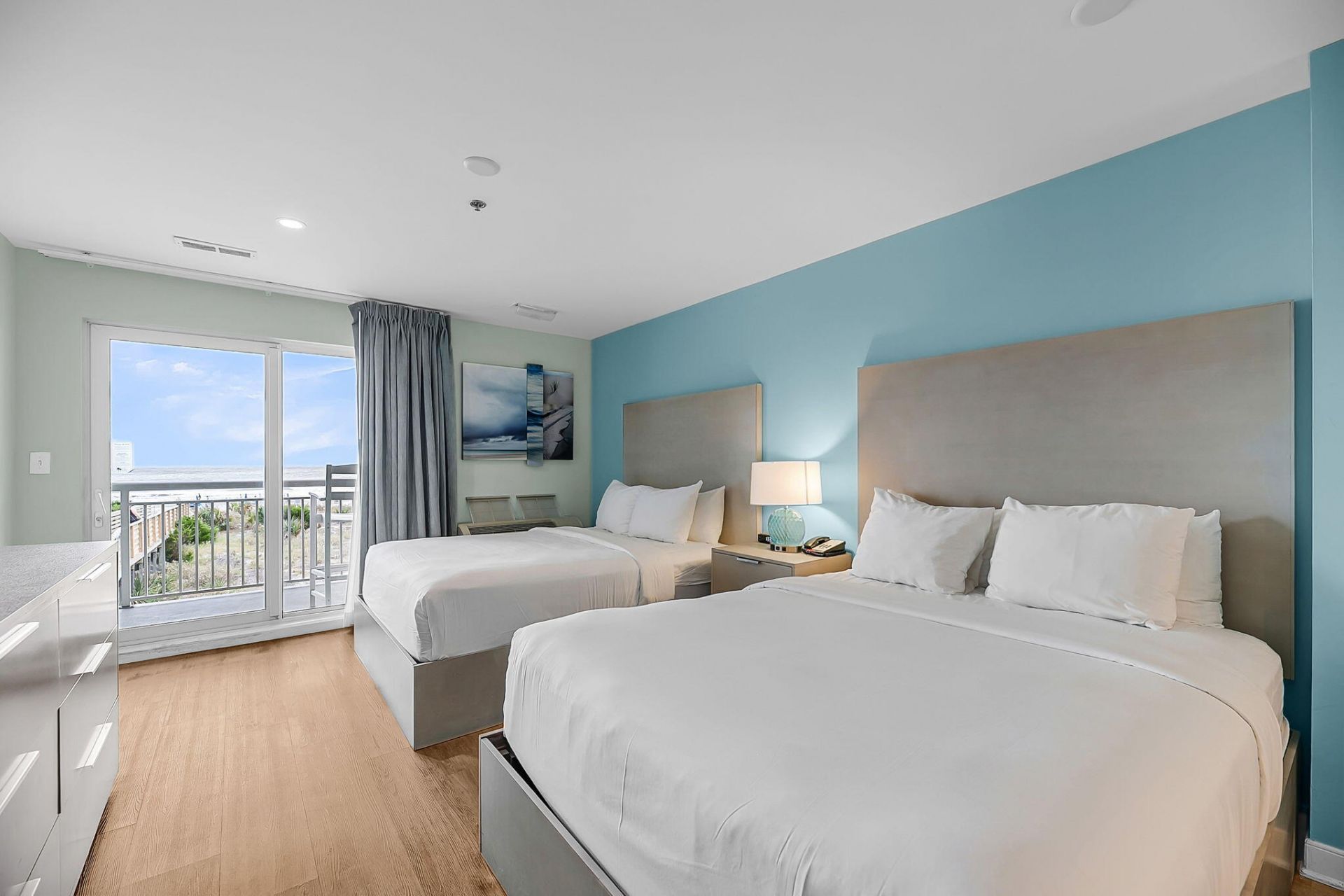 1126 Ocean Boulevard Photo 8