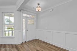 698 Callaway Drive  photo 4