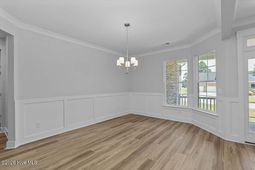 698 Callaway Drive  photo 4