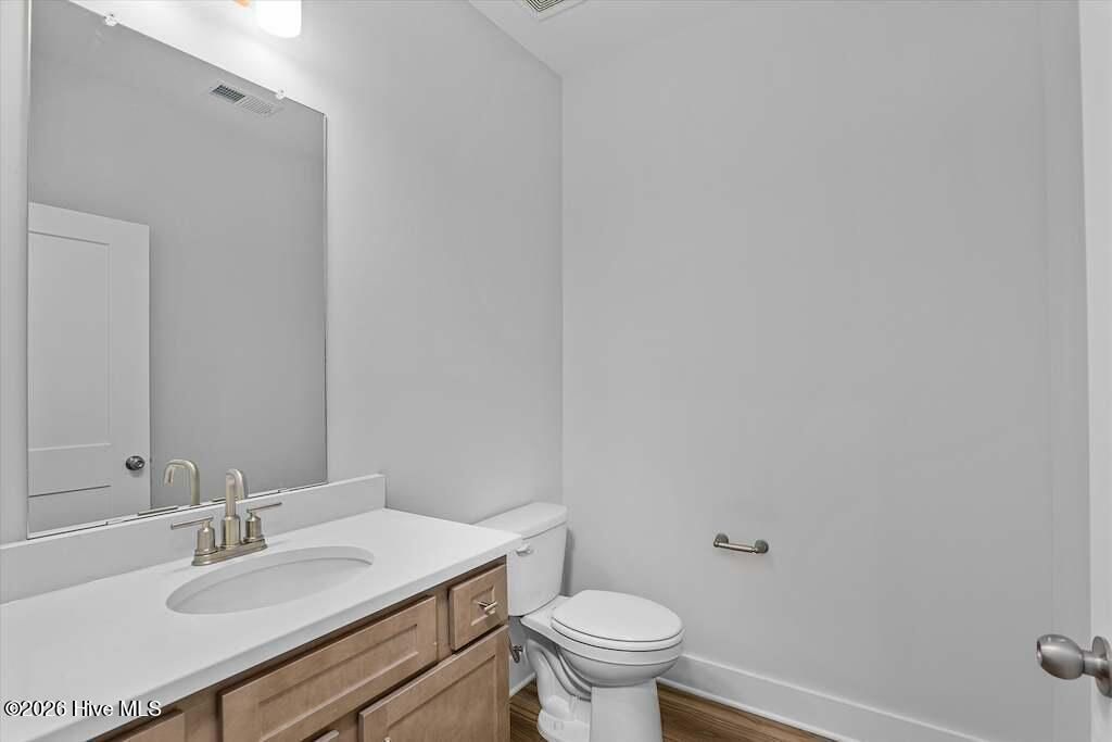 698 Callaway Drive  Photo 6