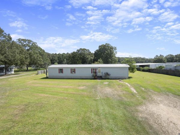 26770 Kelli Dr, Denham Springs, LA 70726