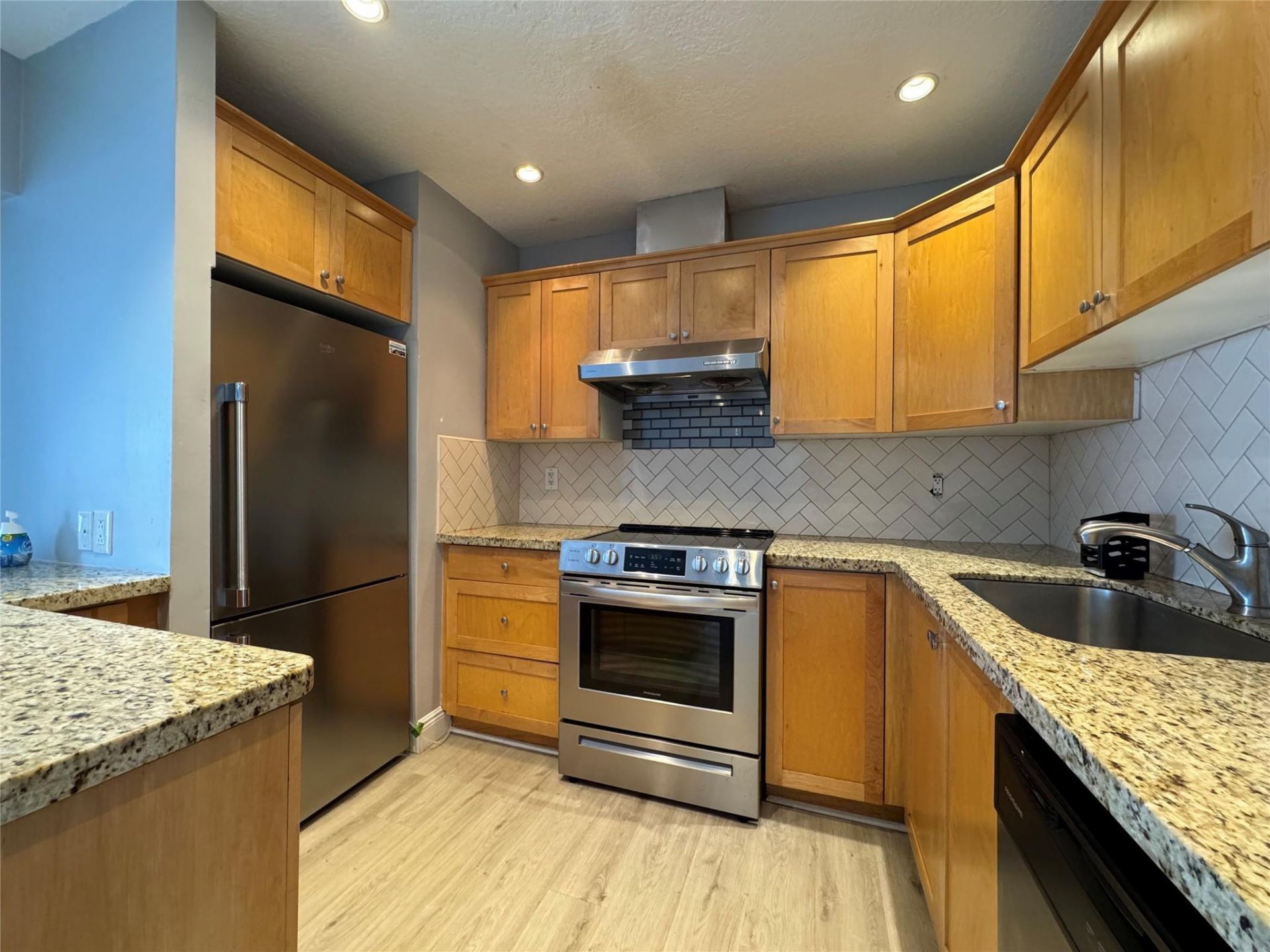 160 Cypress Club Drive, Unit 607, Pompano Beach, FL 33060 Photo