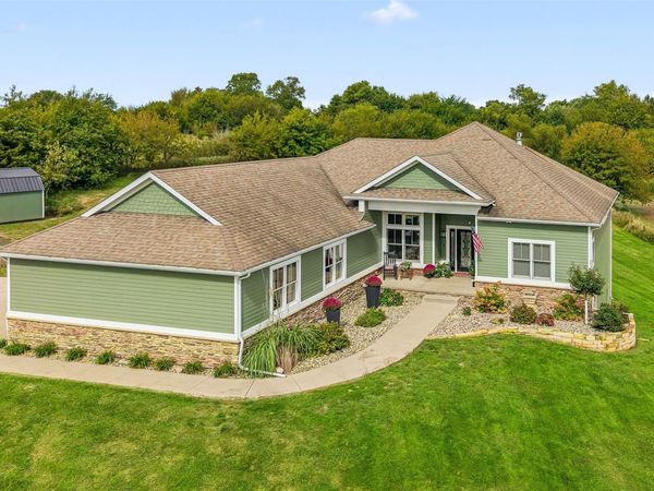11936 NW 142nd Street, Granger, IA 50109