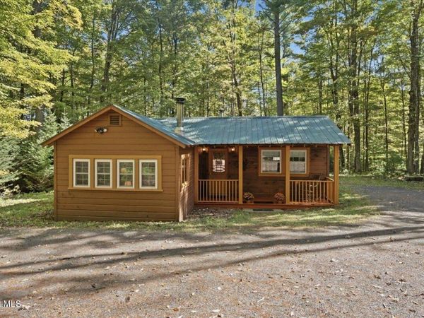107 Park Road, Johnsburg, NY 12843