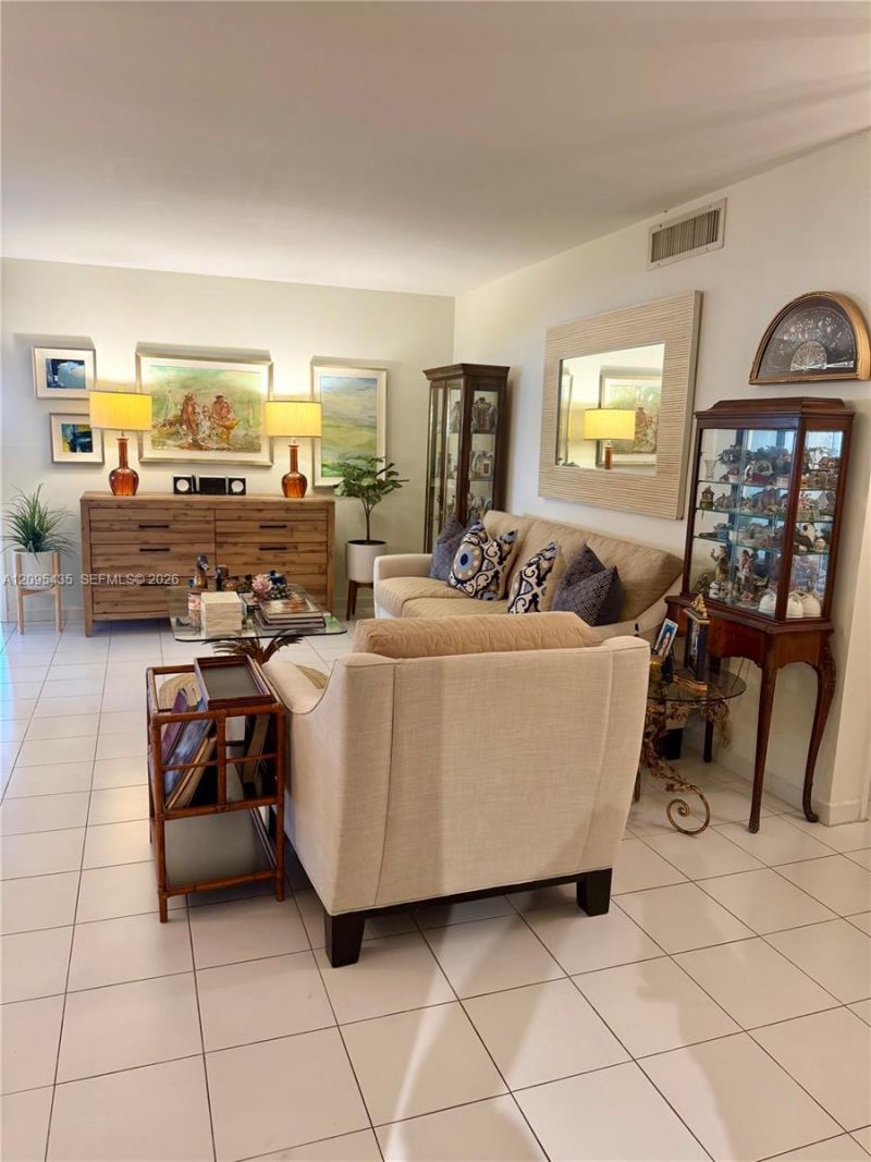 8827 SW 123rd Ct, Unit 103, Miami, FL 33186 Photo