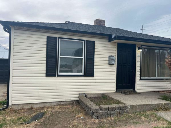 6219 N Alberta St, Spokane, WA 99205