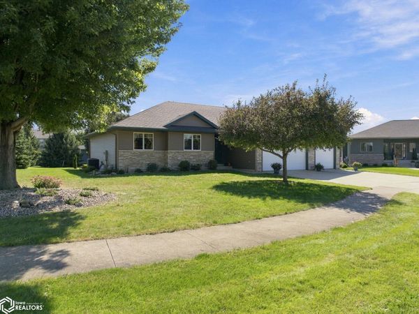 2923 Morning Star Court, Mason City, IA 50401