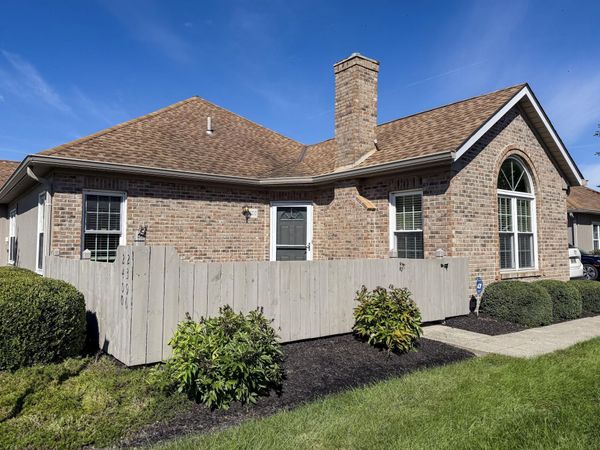 2400 Willowside Lane , Grove City, OH 43123