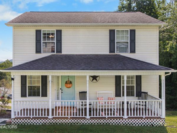 1007 W Kentucky Ave, LaFollette, TN 37766
