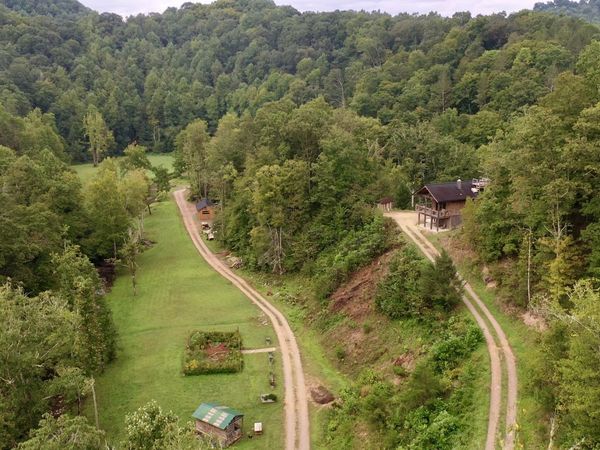 404 Housewright Hollow Road, Surgoinsville, TN 37873