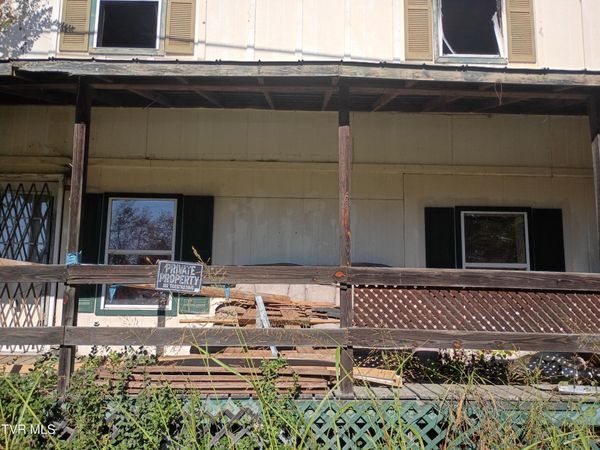 1666 Broadway Drive, Bean Station, TN 37708