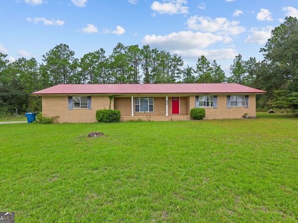 1641 Spring Grove Road, Jesup, GA 31545