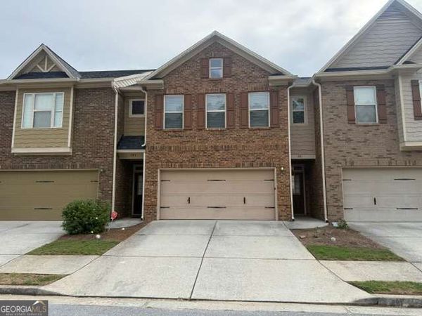 281 Oakland Hills Way, Lawrenceville, GA 30044
