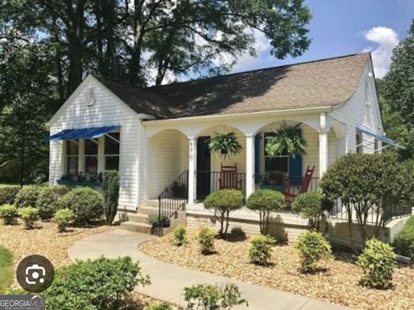 570 Lanier Avenue E, Fayetteville, GA 30214