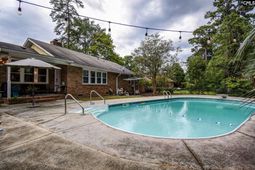 208 Cedar Vale Drive  photo 4