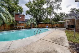 208 Cedar Vale Drive  photo 4