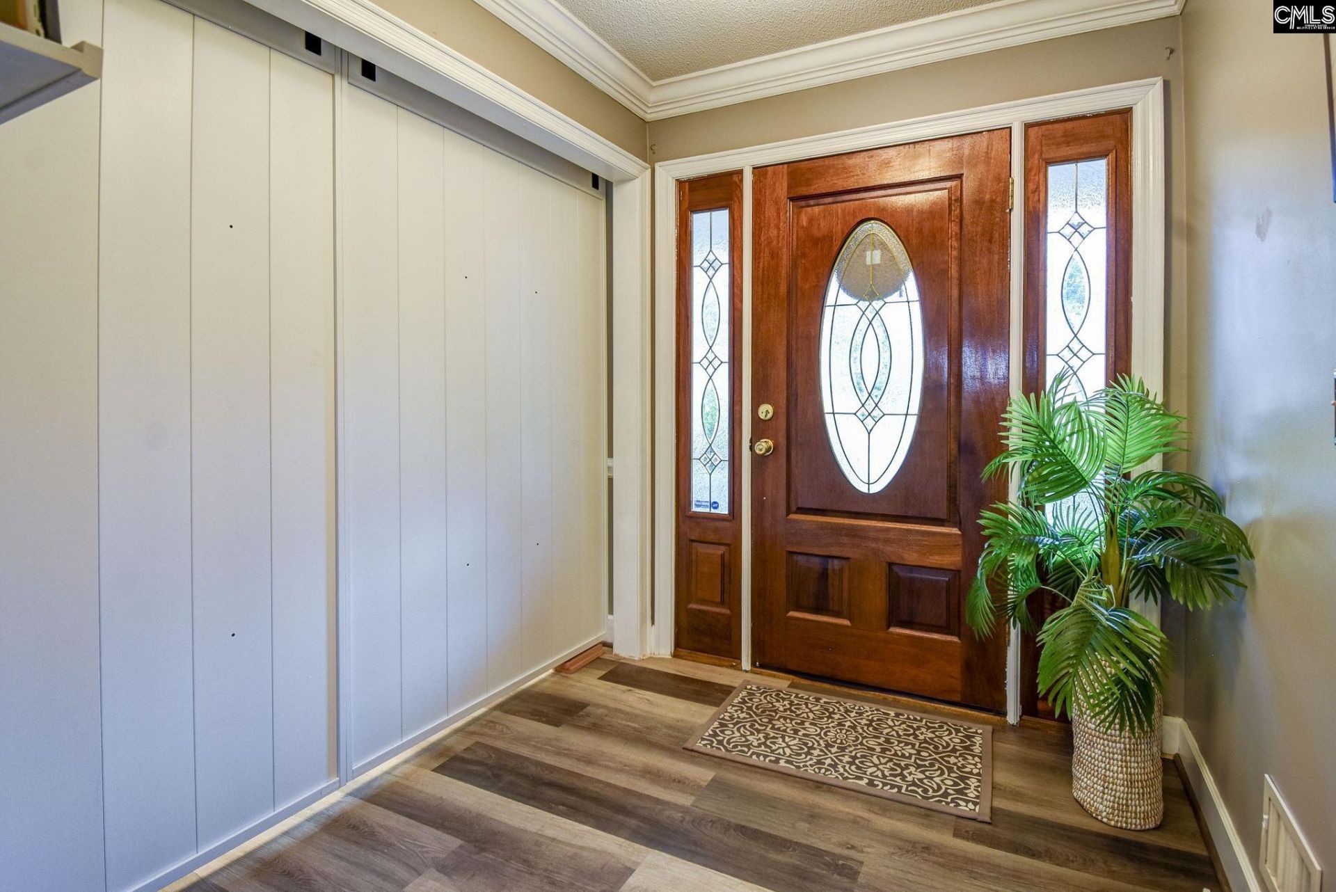 208 Cedar Vale Drive  Photo 9