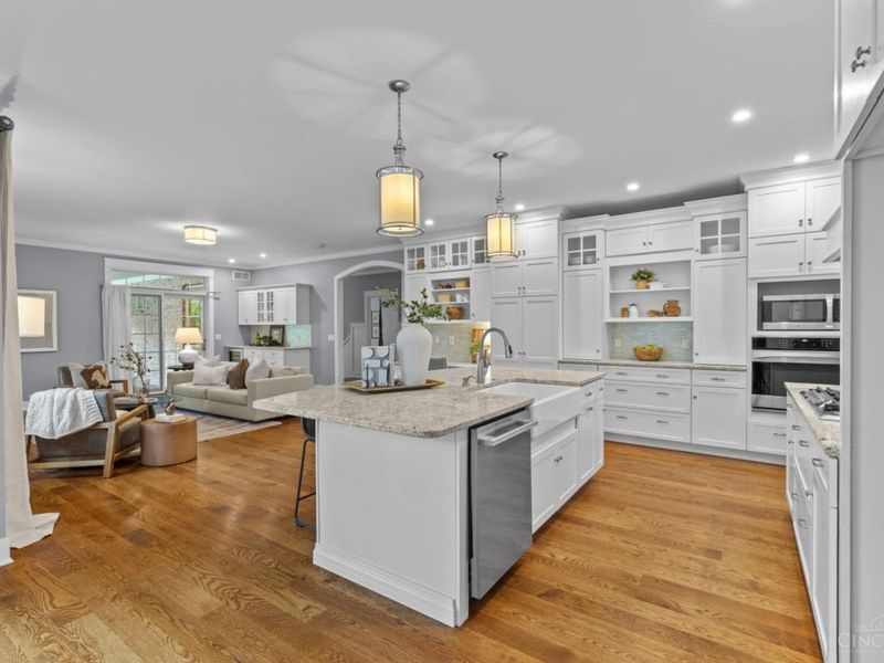 503 Barnside Lane, Cincinnati, OH 45233 Photo 8