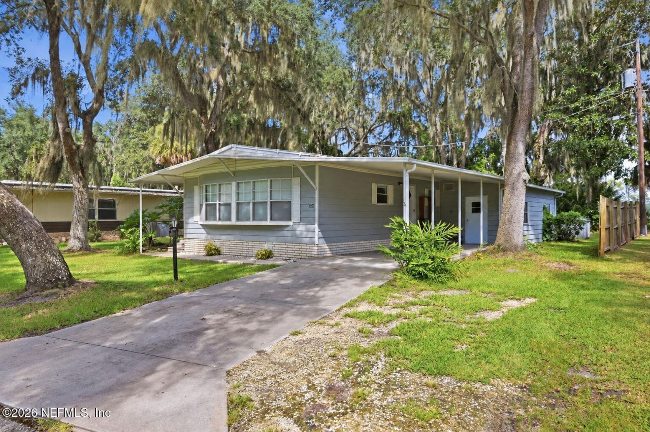 106 E Warren Avenue, East Palatka, FL 32131 Photo