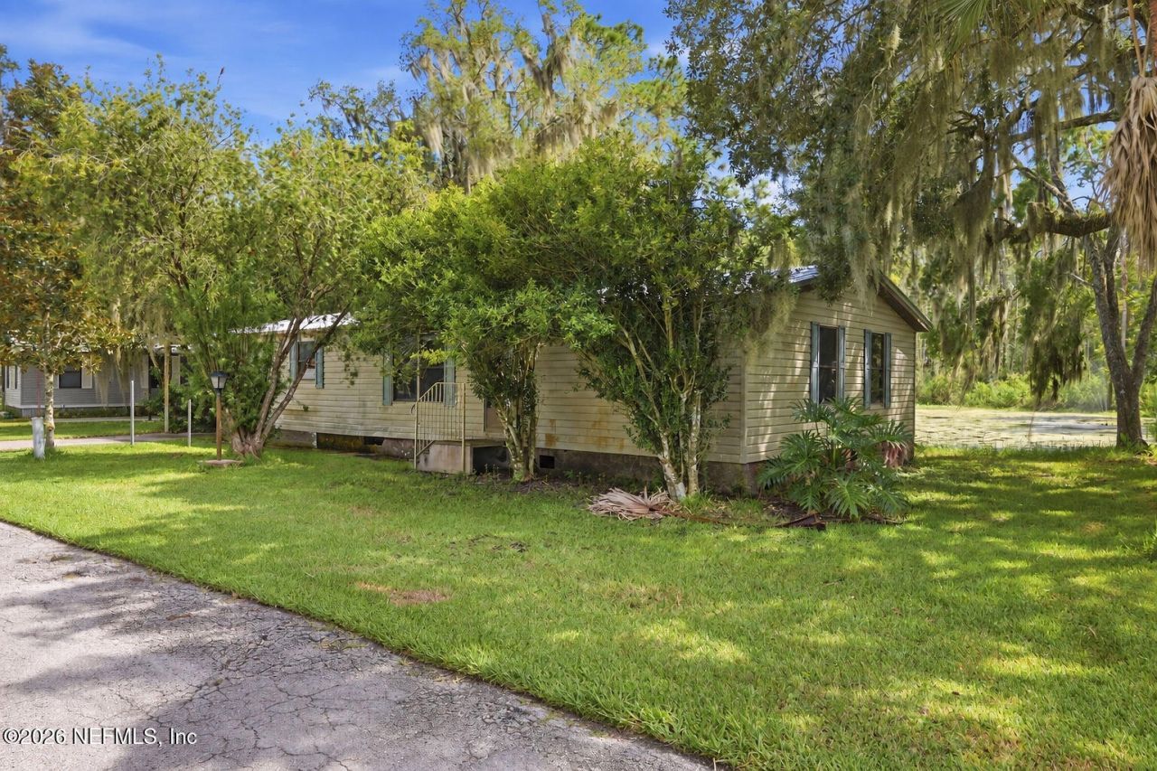 106 E Warren Avenue, East Palatka, FL 32131 Photo