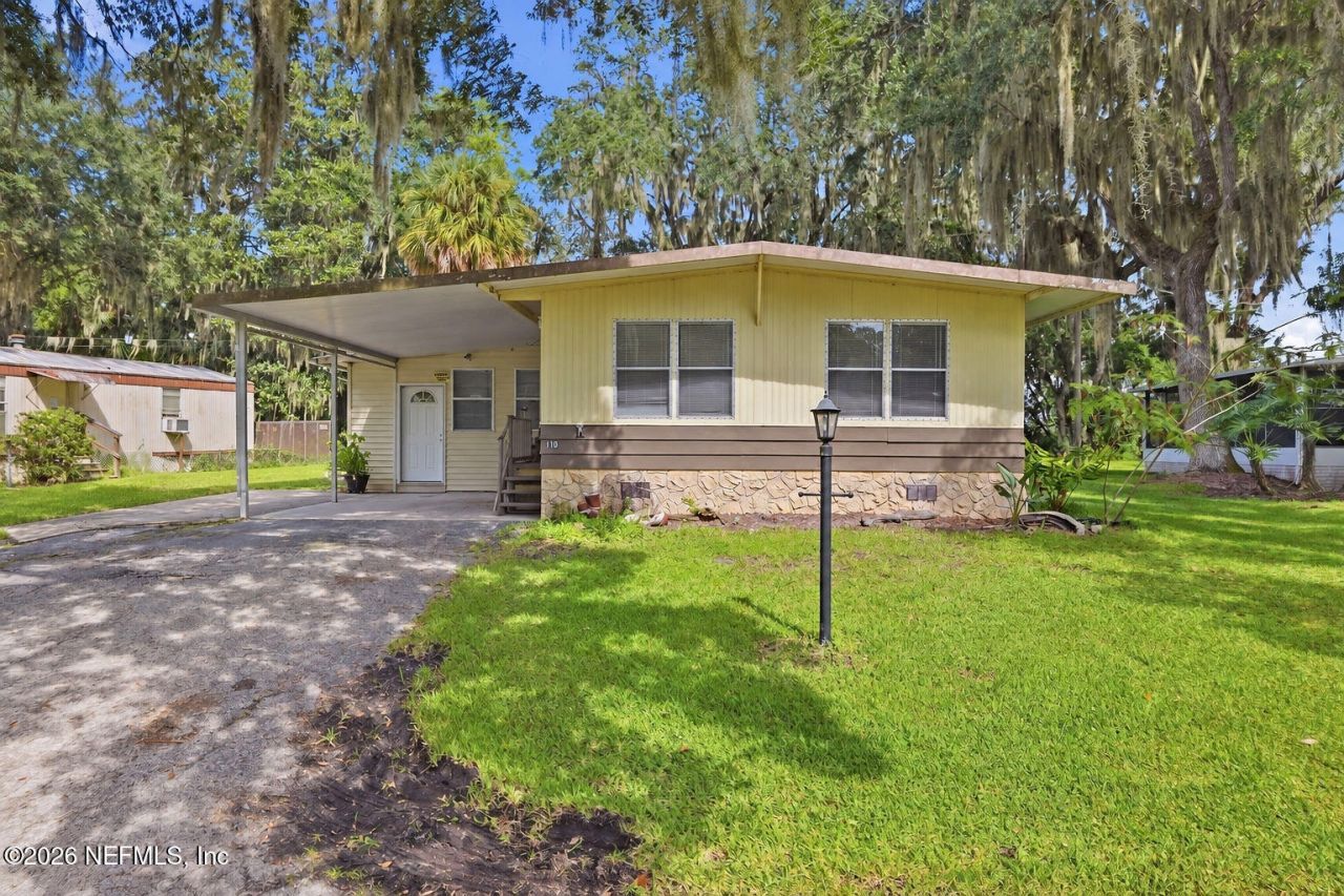 106 E Warren Avenue, East Palatka, FL 32131 Photo