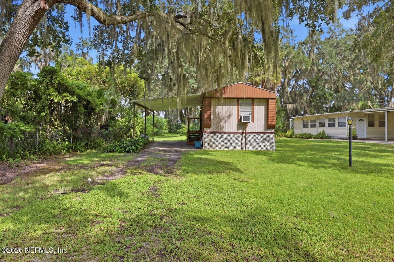 106 E Warren Avenue, East Palatka, FL 32131 Photo