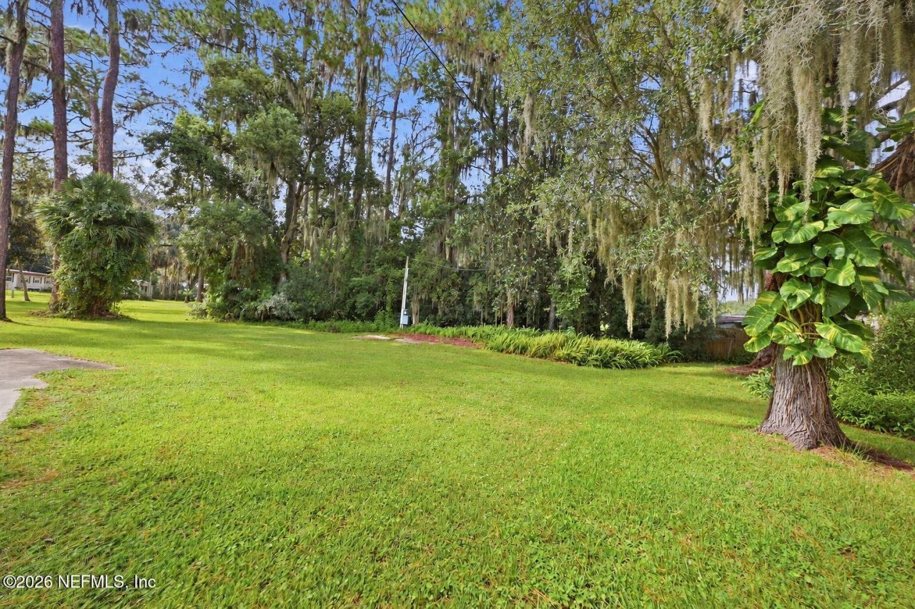 106 E Warren Avenue, East Palatka, FL 32131 Photo