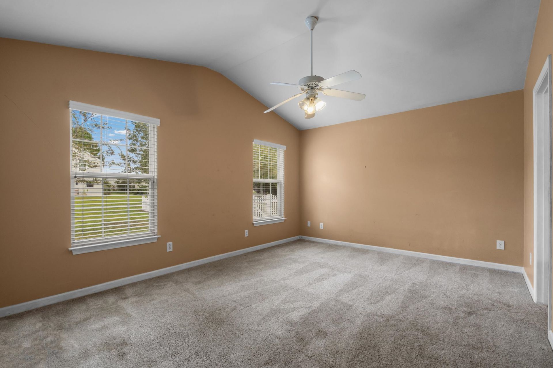 4504 Planters Row Way Photo 18