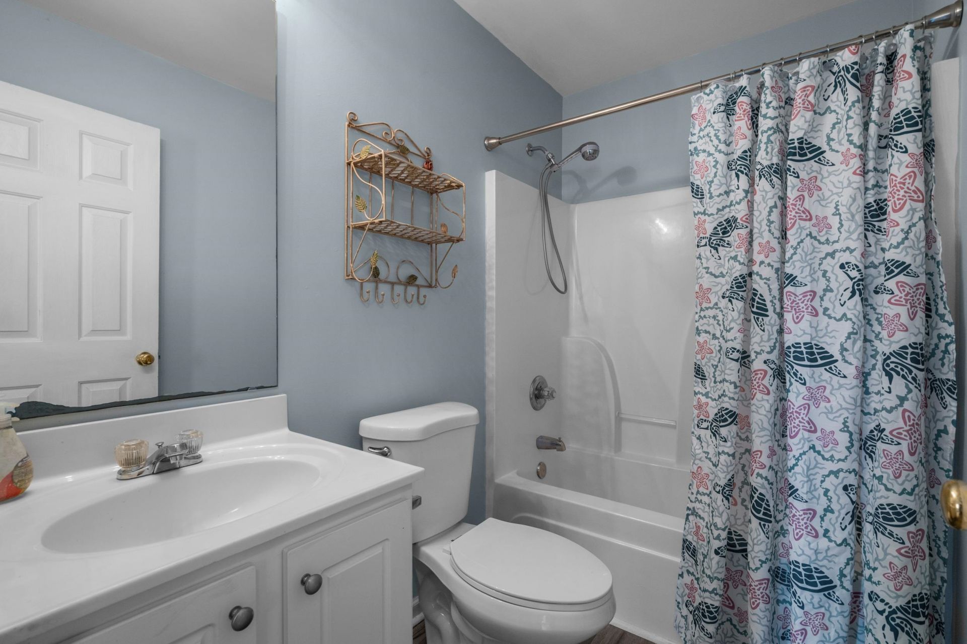 4504 Planters Row Way Photo 24