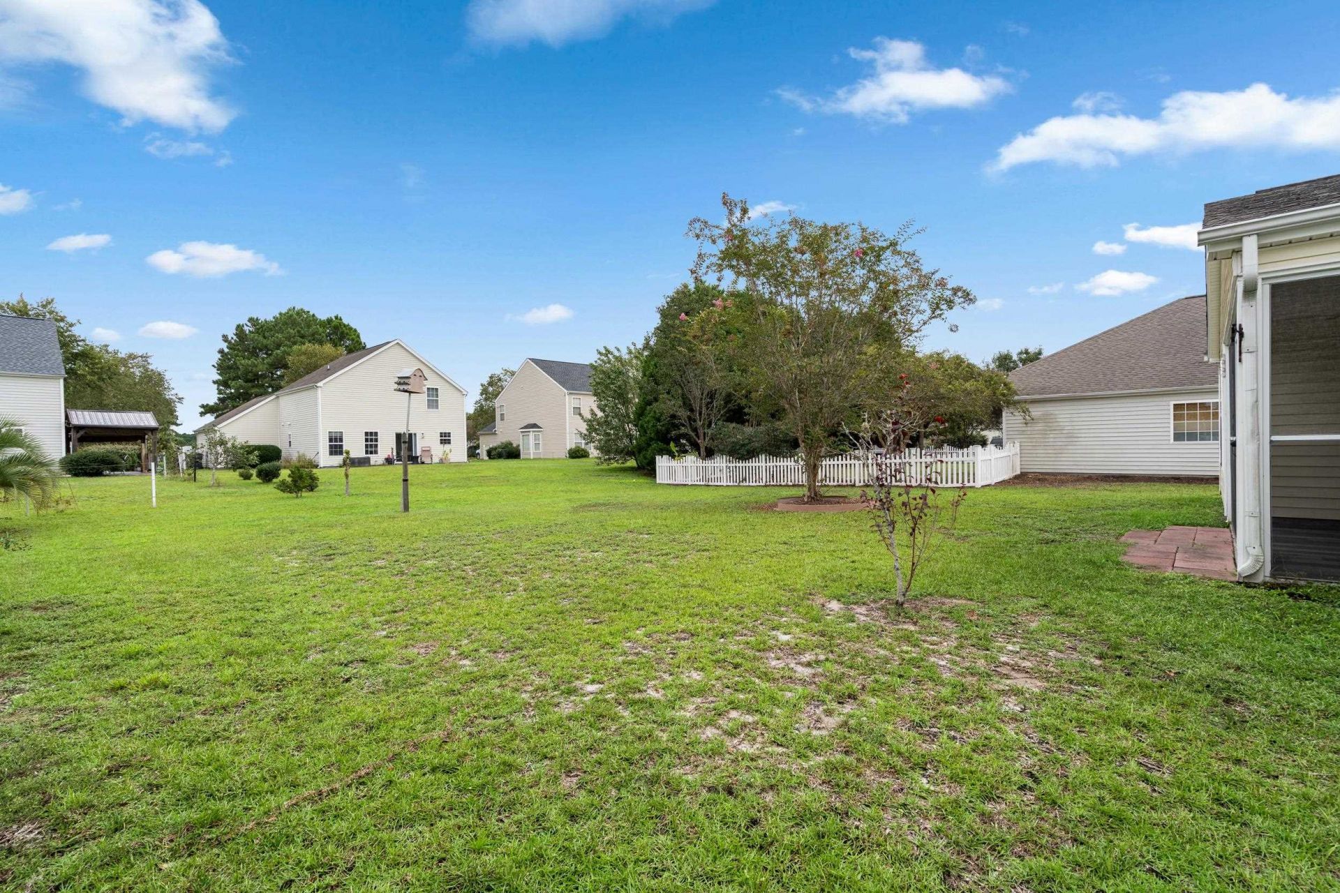 4504 Planters Row Way Photo 28