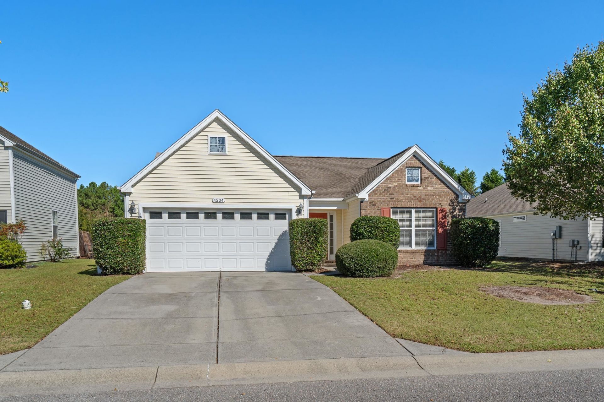 4504 Planters Row Way Photo 4