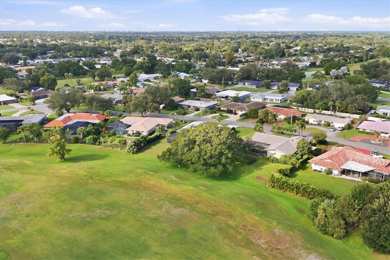 2243 Brookhaven Drive, Sarasota, FL 34239 Photo